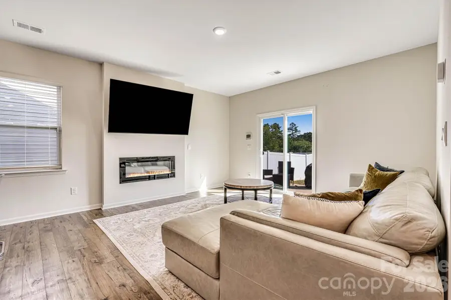 1241 37th Avenue Lane Ne, Hickory, NC 28601 - #2