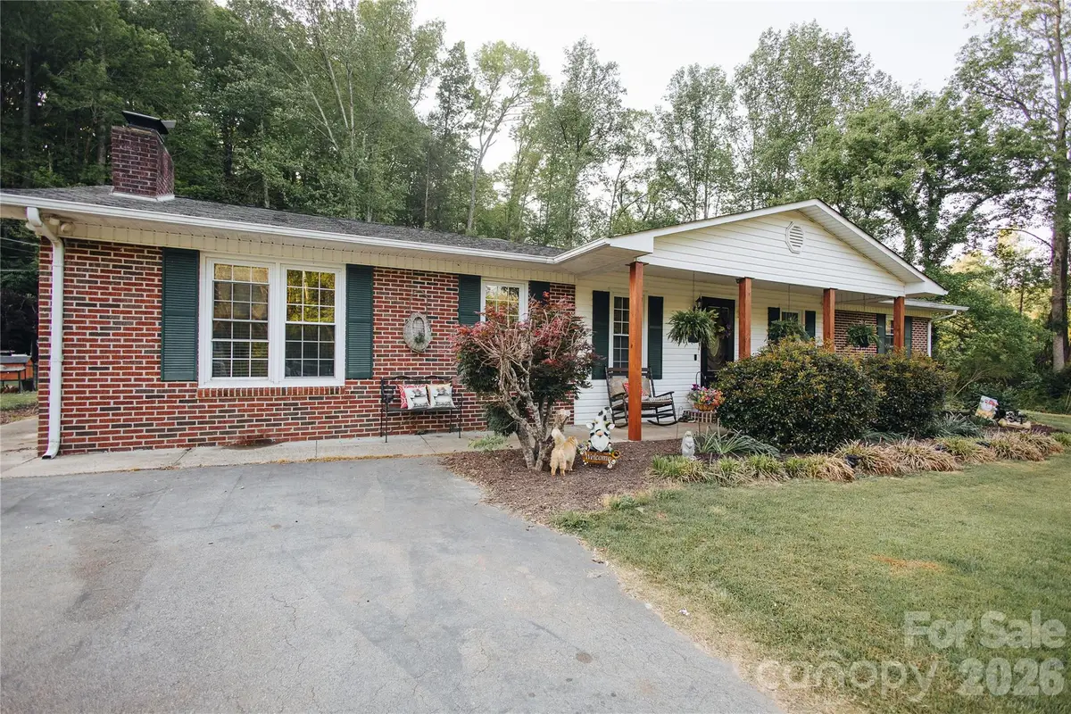 341 Bond Street, Marion, NC 28752 - #1