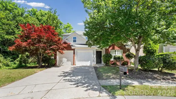 2011 Stargrass Court, Charlotte, NC 28213