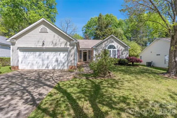 9713 Veronica Drive, Charlotte, NC 28215