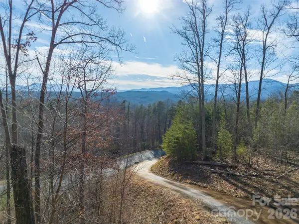 223 Rock Ledge Drive, Lake Lure, NC 28746