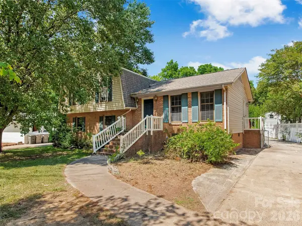 12301 Oakhaven Drive, Charlotte, NC 28273