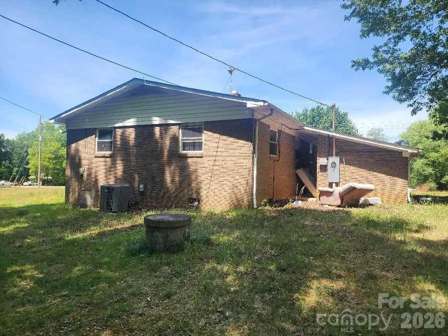 5824 Sugar Loaf Road, Connelly Springs, NC 28612 - #2