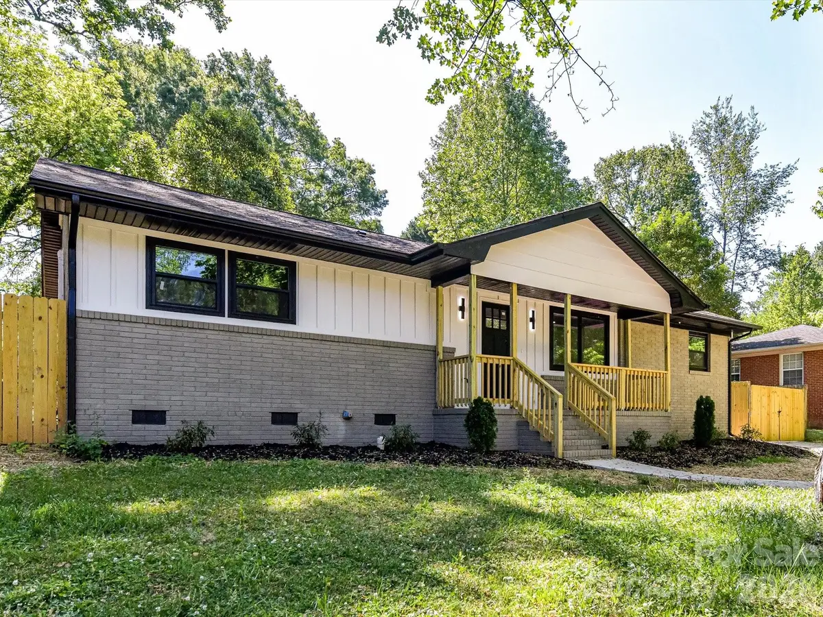 3132 Sudbury Road, Charlotte, NC 28205 - #1