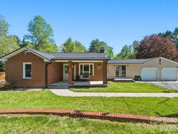 318 Resort Street, Hendersonville, NC 28792