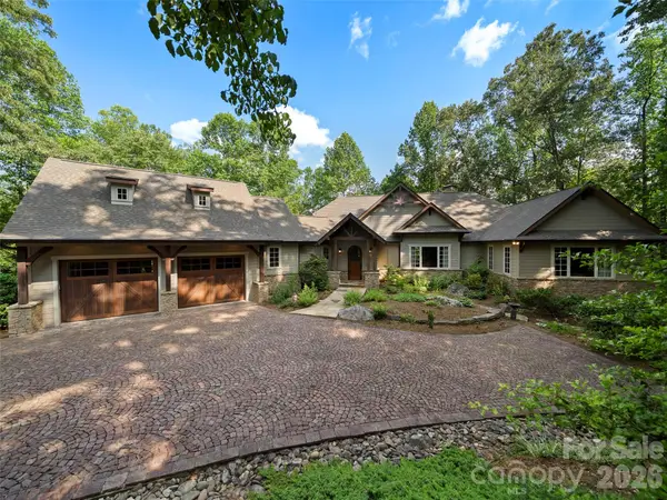 672 Walnut Valley Parkway, Arden, NC 28704