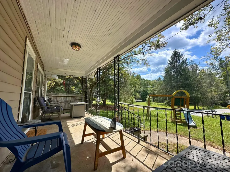 104 Old Fort Road, Fairview, NC 28730 - #2