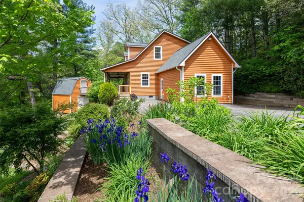 22 Otter Lane, Candler, NC 28715