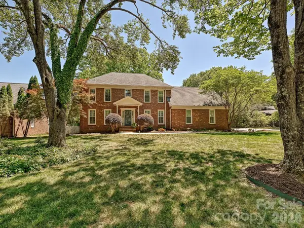 6304 Dovefield Road, Charlotte, NC 28277