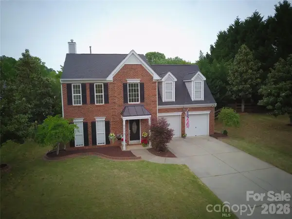 9213 Chastain Walk Drive, Charlotte, NC 28216