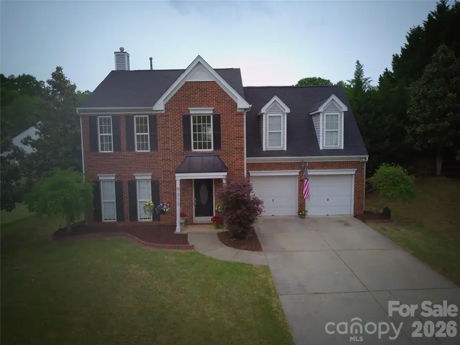 9213 Chastain Walk Drive, Charlotte, NC 28216 - #2