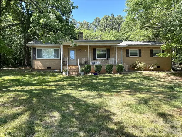 2307 Harris Henrietta Road, Mooresboro, NC 28114