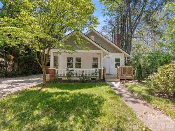 926 W Chapel Road, Asheville, NC 28803