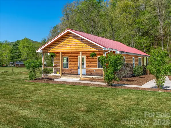5881 Us 23 Highway, Mars Hill, NC 28754