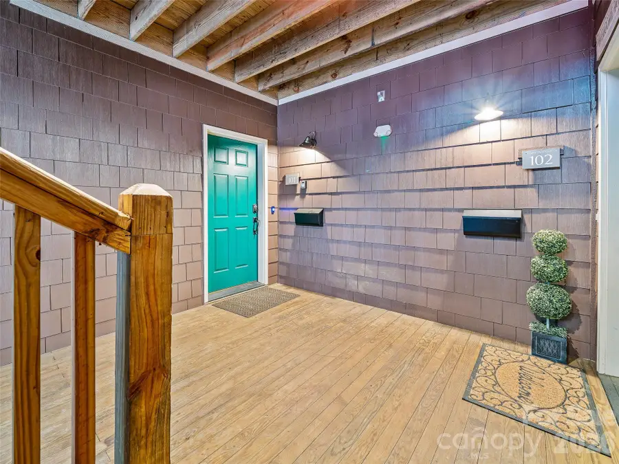 81 Creekside Way #F-101, Burnsville, NC 28714 - #2