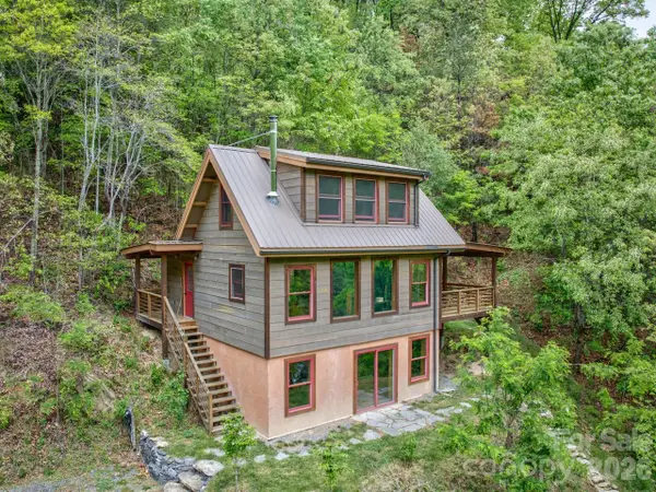 1146 Thomas Branch Road, Marshall, NC 28753