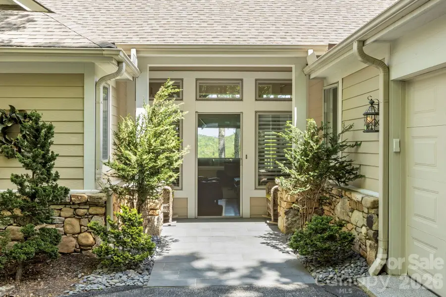 8 Spring Ridge Lane, Hendersonville, NC 28739 - #3