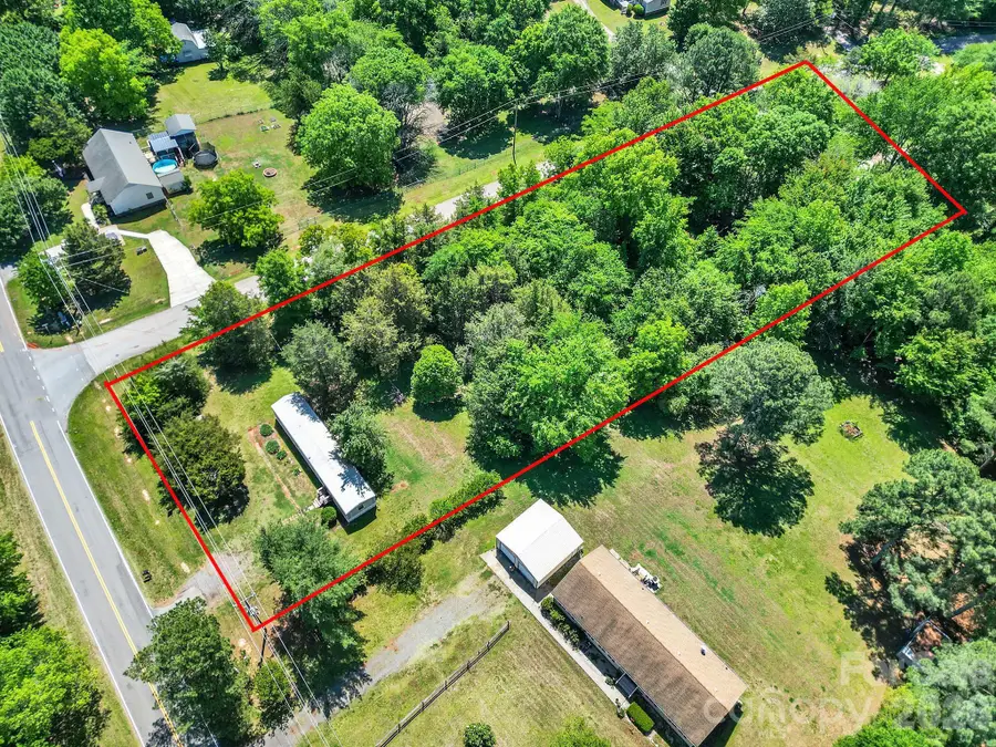 6067 Lake Wylie Road, Lake Wylie, SC 29710 - #2