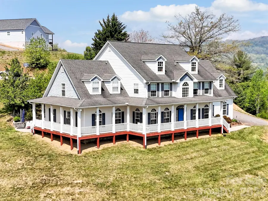 237 Midway Crossing, Clyde, NC 28721 - #3