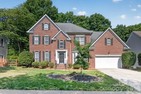 8812 Kingston Forest Drive, Charlotte, NC 28277