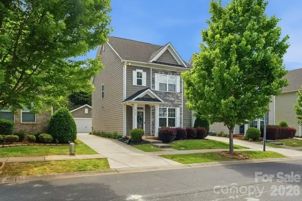8737 Aspinwall Drive, Charlotte, NC 28216