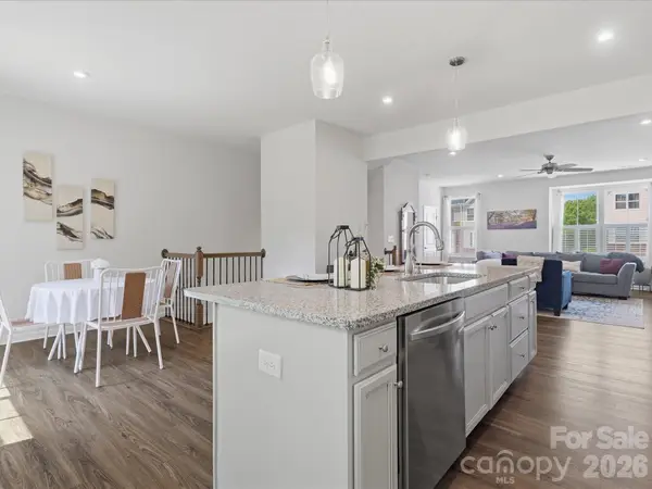 2527 Grantham Place Drive, Fort Mill, SC 29715