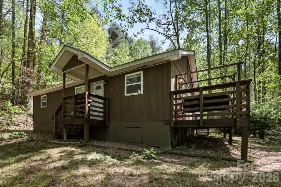 521 Lake Falls Road, Hendersonville, NC 28739 - #2