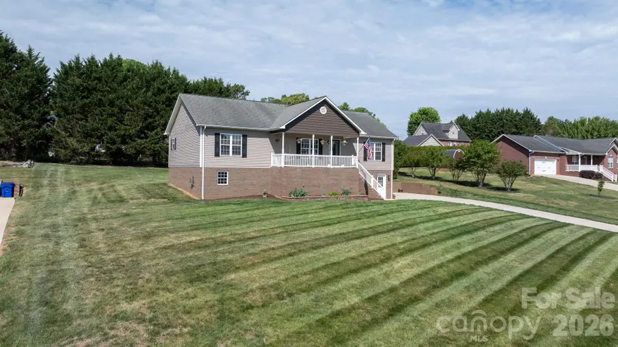 5087 South Oak Circle, Granite Falls, NC 28630 - #3