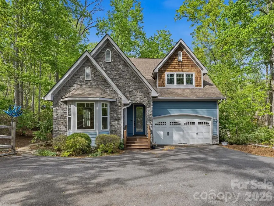 17 Bohemian Lane, Asheville, NC 28805 - #2