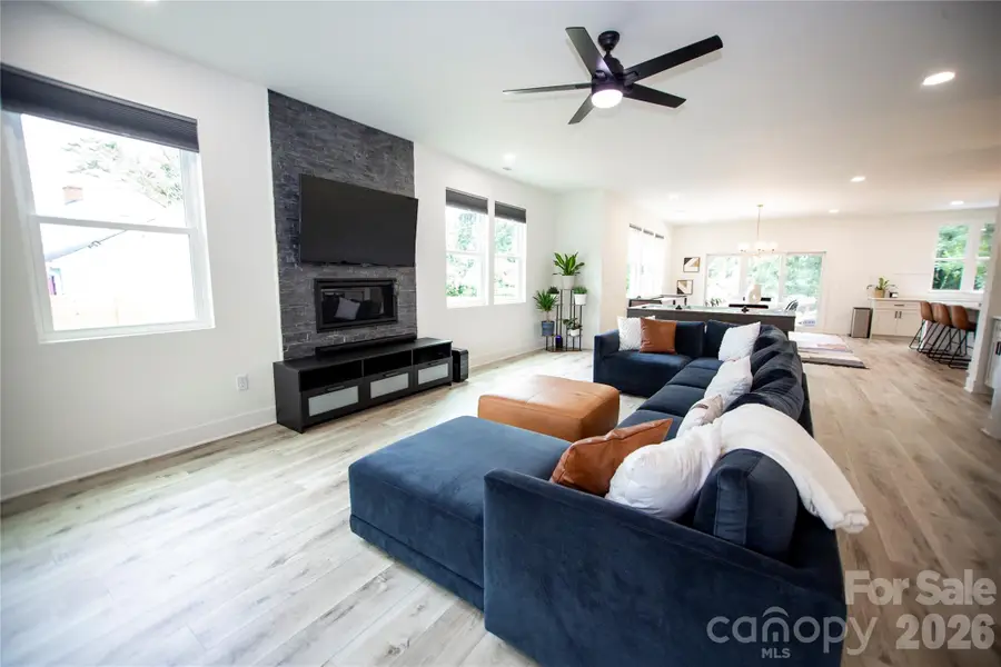 2629 Phillips Avenue, Charlotte, NC 28208 - #3