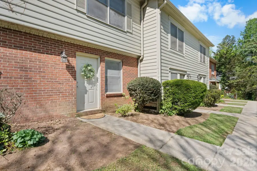 239 13th Avenue Place Nw #6, Hickory, NC 28601 - #2