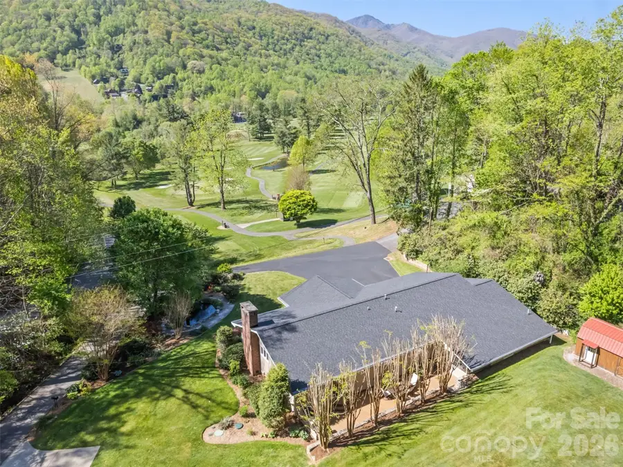 9 Golfview Drive, Maggie Valley, NC 28751 - #3