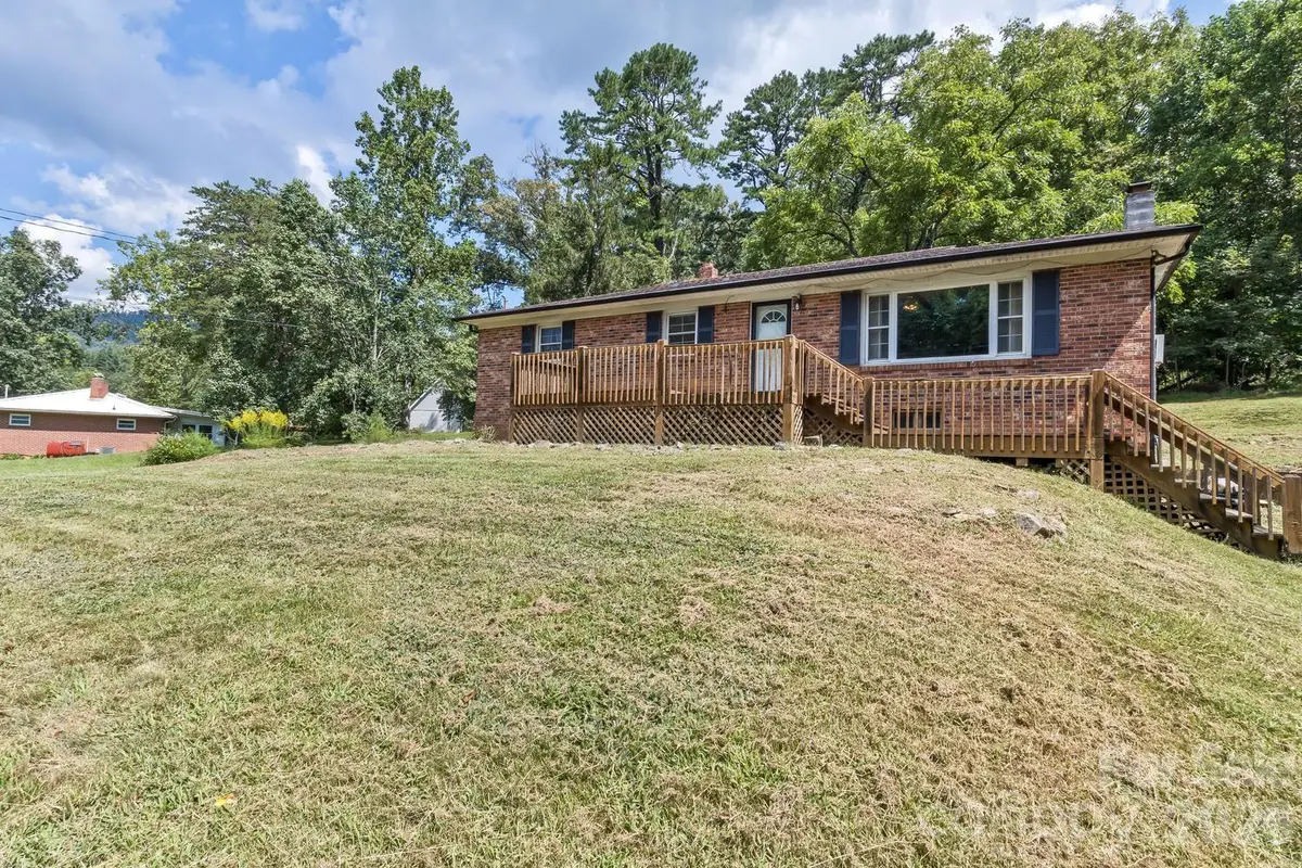 379 Bee Tree Road, Swannanoa, NC 28778 - #1
