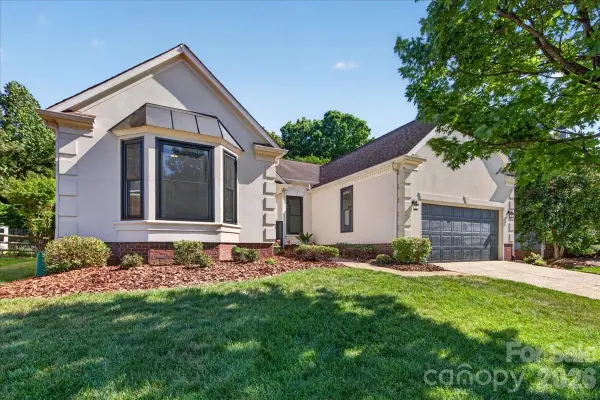 2843 Redfield Drive, Charlotte, NC 28270