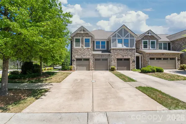 5662 Stonewells Drive, Charlotte, NC 28278