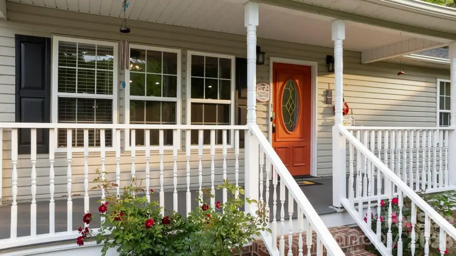 1011 Cambridge Court, Lenoir, NC 28645 - #3