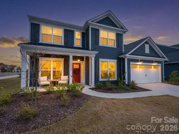 12205 Hollinhope Drive, Charlotte, NC 28278