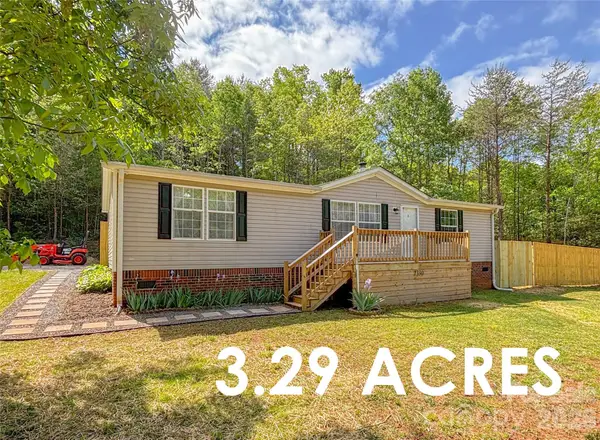 2330 West View Acres Avenue Extension, Hickory, NC 28601
