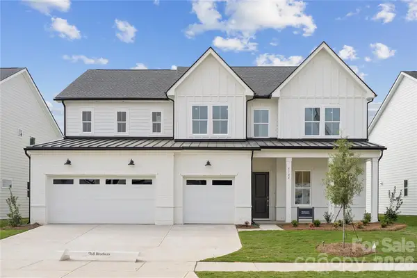 7312 Irish Elk Road #140, Huntersville, NC 28078