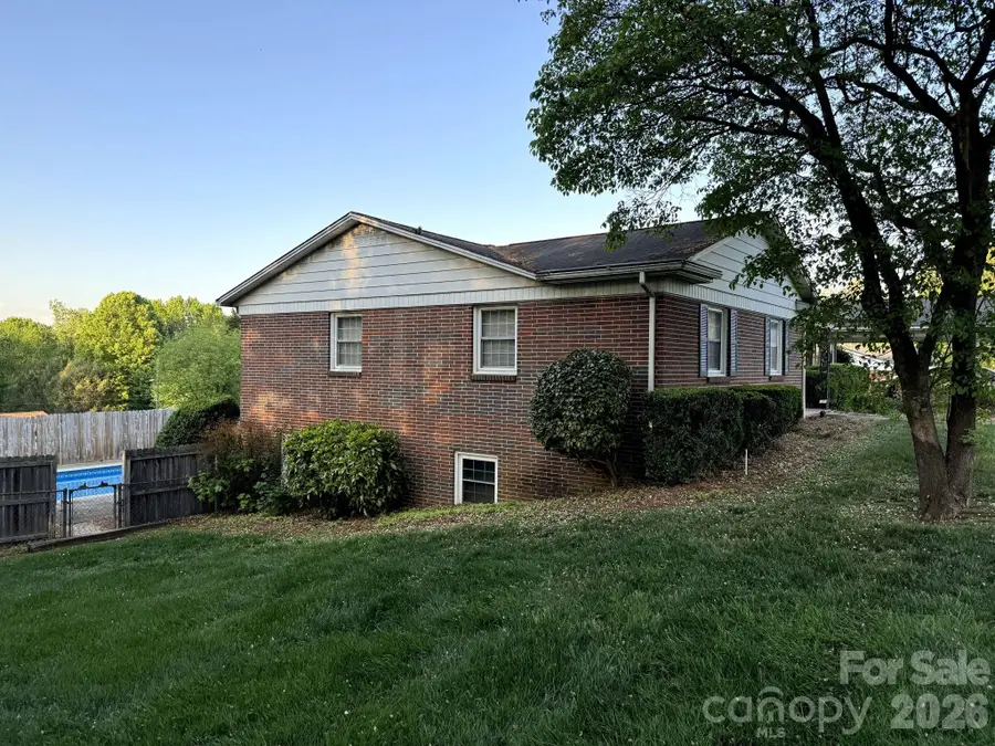 1 Clearview Street, Granite Falls, NC 28630 - #3