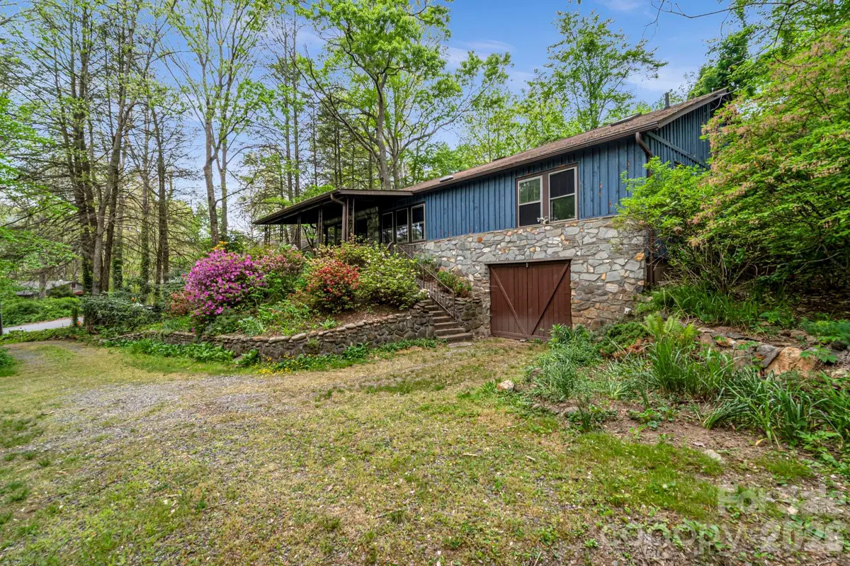 257 Pine Street, Black Mountain, NC 28711 - #1