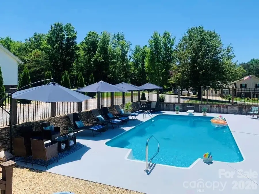 120 Walnut Lane, Taylorsville, NC 28681 - #2