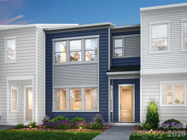 8418 Discovery Lane, Charlotte, NC 28216