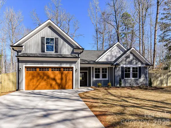 104 Poplar Street, Clover, SC 29710