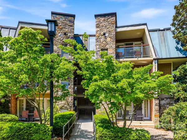 331 Bowling Park Road, Asheville, NC 28803