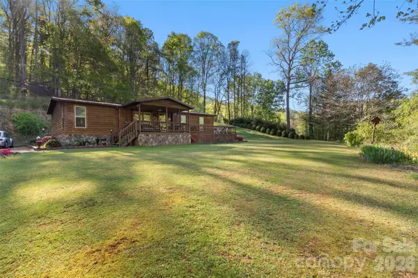 1270 Old Mine Fork Road, Burnsville, NC 28714