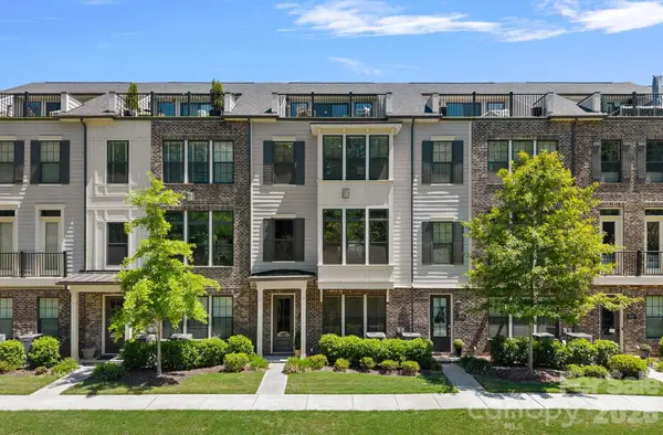 2543 Deacon Avenue, Charlotte, NC 28204