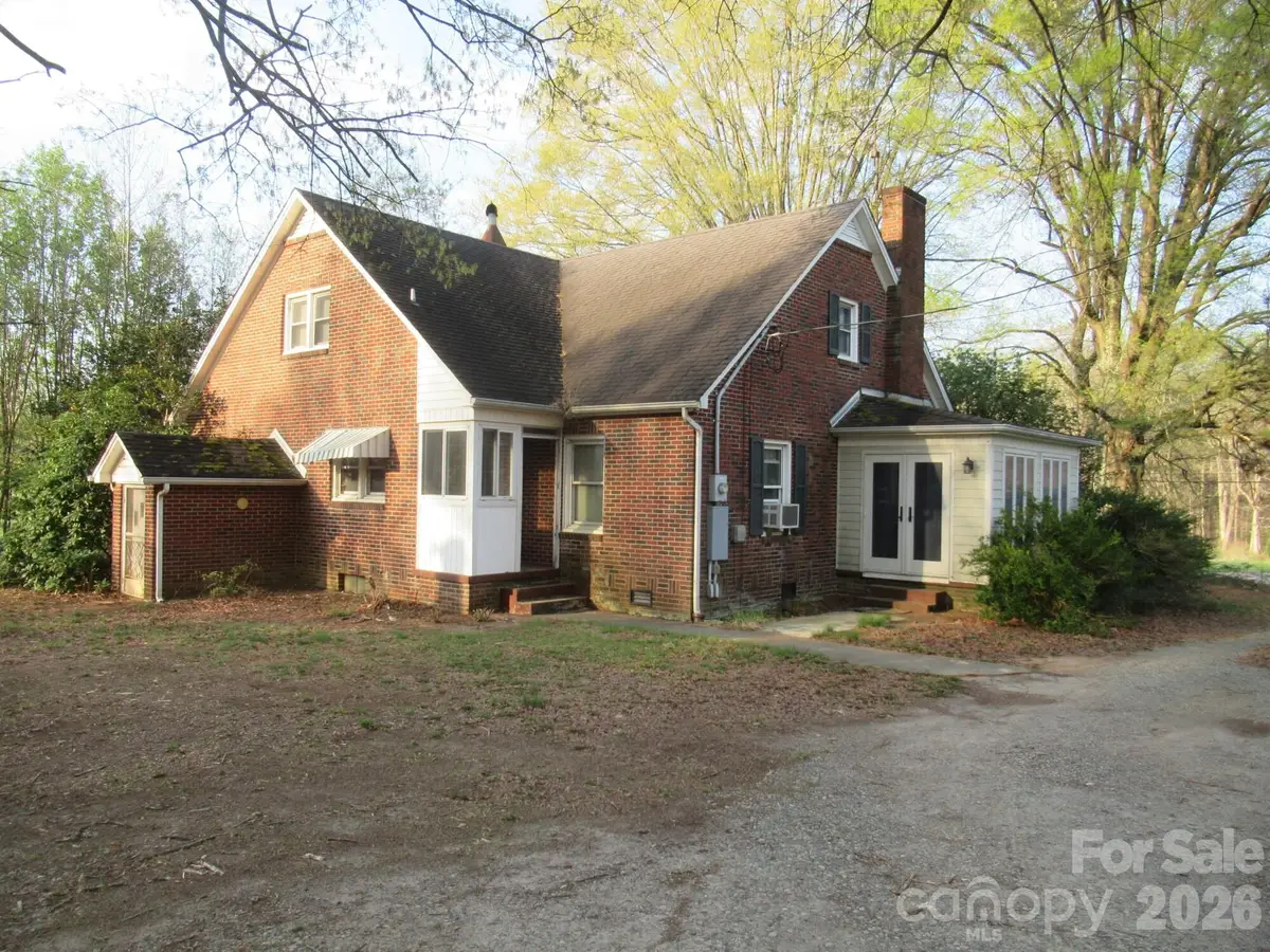 7916 Sherrills Ford Road, Sherrills Ford, NC 28673 - #1