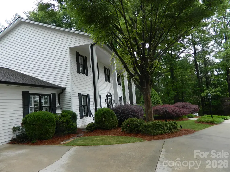 1793 Cedar Drive Se, Lenoir, NC 28645 - #2