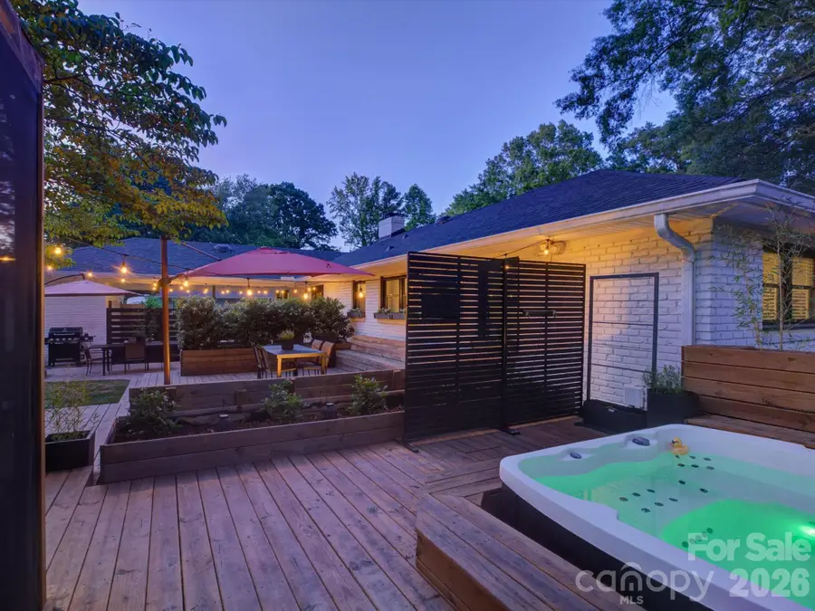 1419 Redcoat Drive, Charlotte, NC 28211 - #2